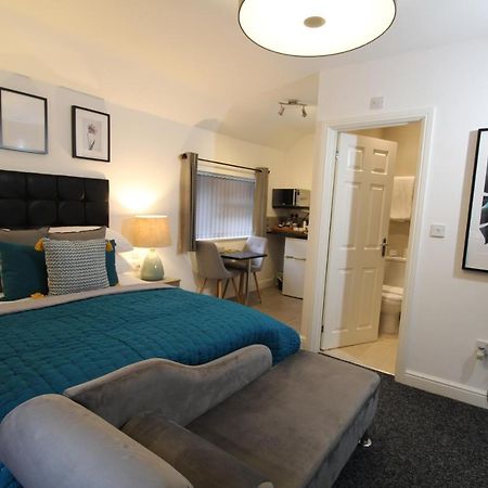 Anson Studios Walsall M6, J10 Bagian luar foto