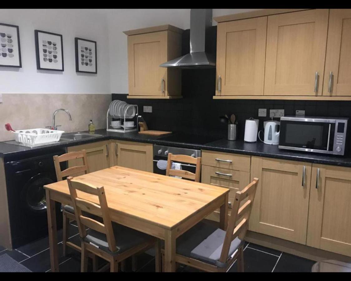 Anson Studios Walsall M6, J10 Bagian luar foto